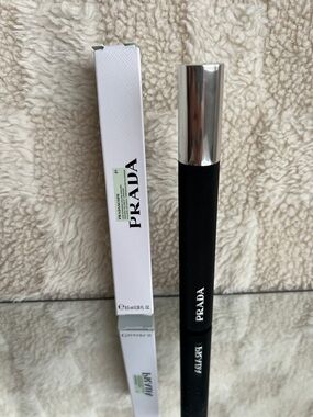 Prada Pradascope Mascara - Nero (Black)